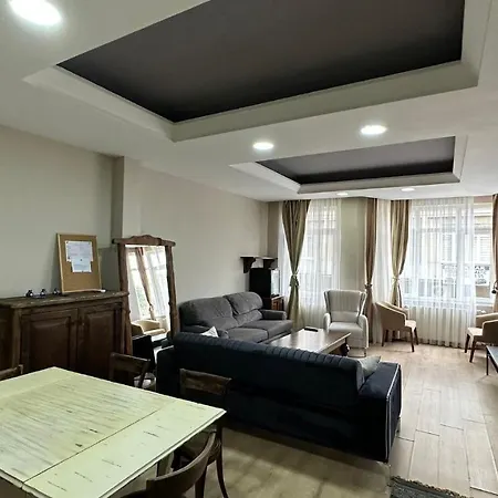 Lamartin Apartment *