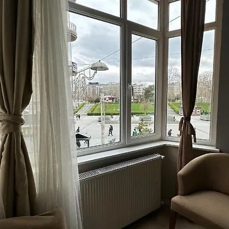 Lamartin Apartment