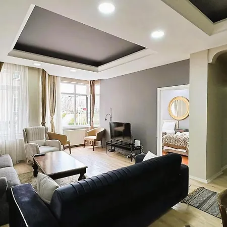 Lamartin Apartment