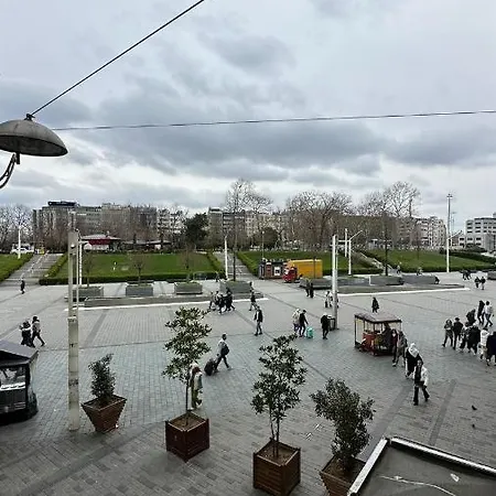 Апартаменты Lamartin